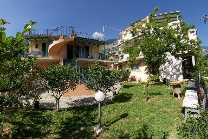Maria Apartments Лурдата Экстерьер фото